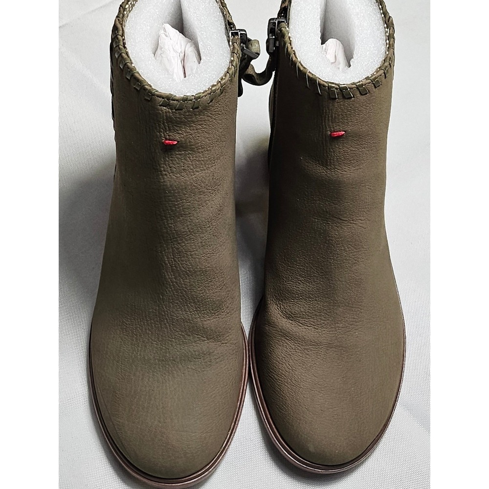 ED Ellen DeGeneres Susumu Tumbled Nubuck Chive Ankle Boots Women's Size 5M